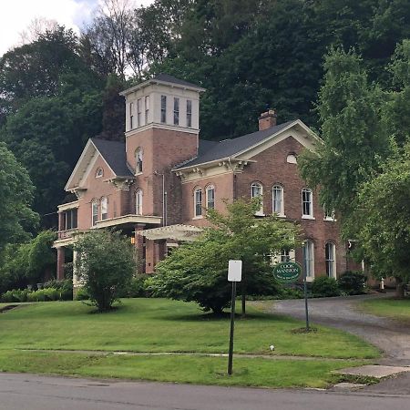Cook Mansion Bed & Breakfast Montour Falls Dış mekan fotoğraf